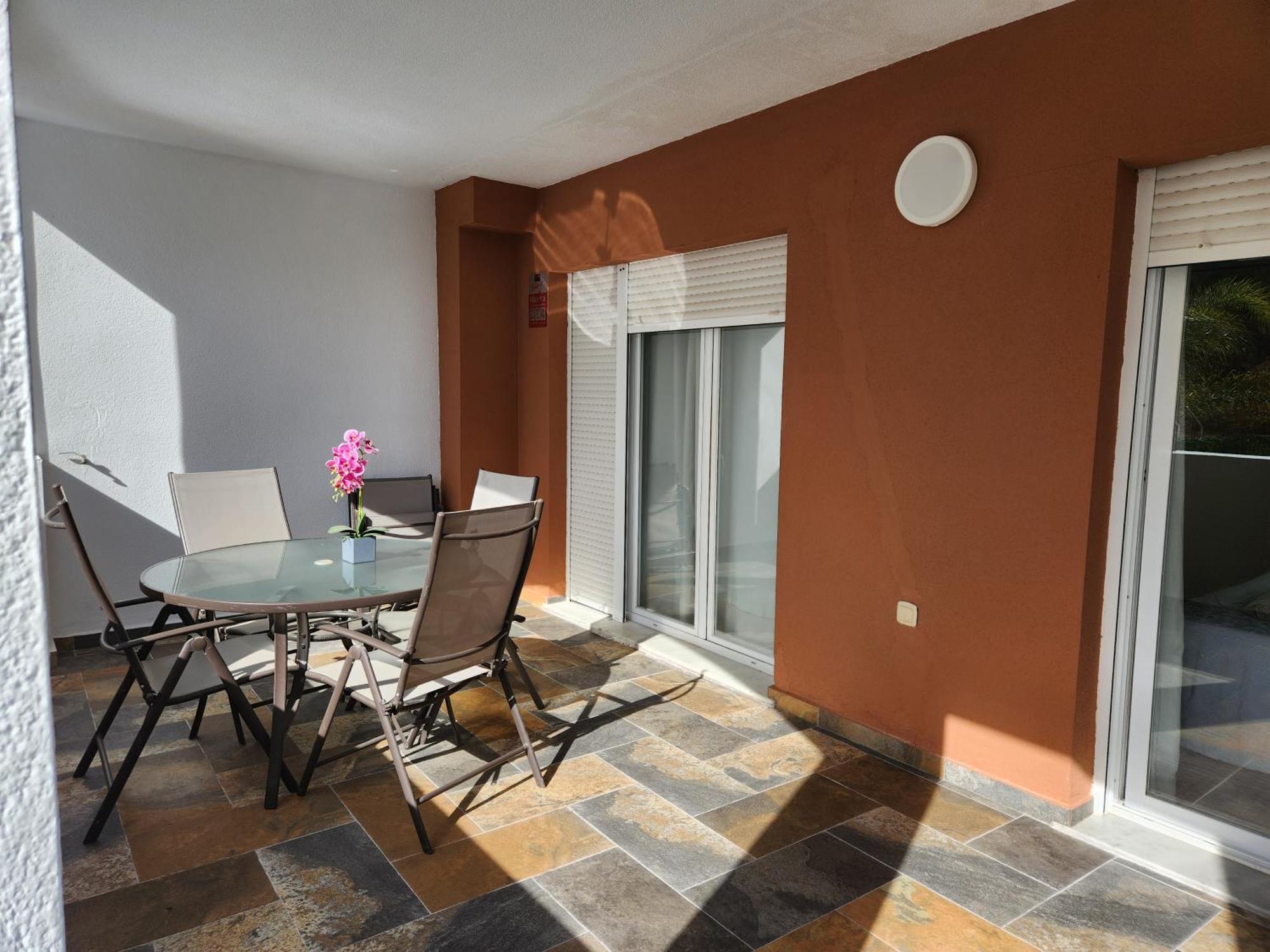BAJO en PRIMERA LÍNEA de VERA-PLAYA con piscina privada! Exterior foto